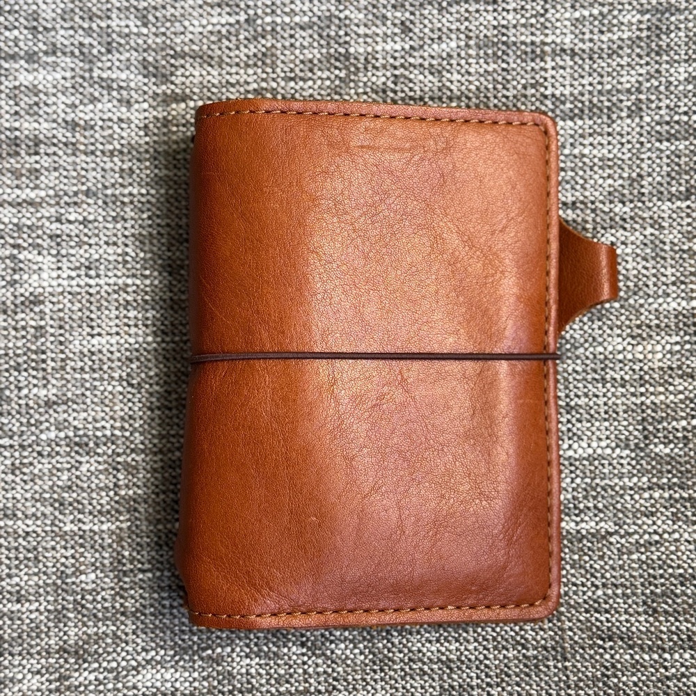 Chic Sparrow Pocket Plus Giovanni | Artist | Cascade